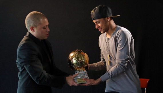 IG上一轮刚刚遭遇首败，此战面对LGD能否及时调整非常关键