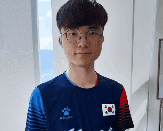 中韩一号种子时隔8年再次在八强遭遇，上次ROX3-1击败EDG